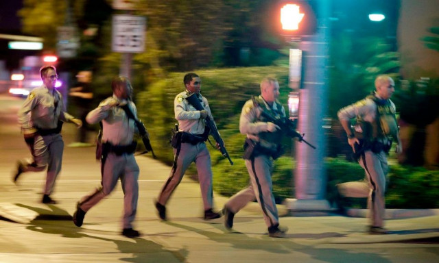 Τρόμος και θάνατος στις ΗΠΑ: Μπαράζ πυροβολισμών με τουλάχιστον έναν νεκρό και δεκάδες τραυματίες