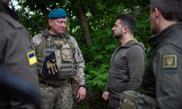 Ουκρανία: Ο Ζελένσκι απέπεμψε τον διοικητή των Μικτών Δυνάμεων των Ενόπλων Δυνάμεων