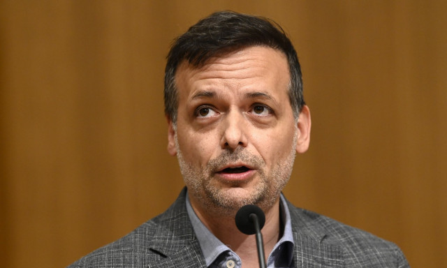 Απάντηση επιτελείου Δούκα στον Ανδρουλάκη: Όντως, η βιασύνη είναι κακός σύμβουλος