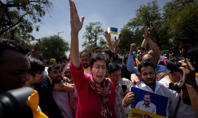 «Πόλεμος» για το νερό στην Ινδία: Στο νοσοκομείο υπουργός - Έκανε απεργία πείνας για τη λειψυδρία