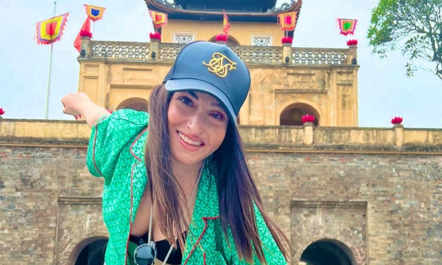 Ιωάννα Παλιοσπύρου: Ποζάρει στο νησί των ανέμων - «Διακοπές για πάντα, στο απέραντο γαλάζιο»