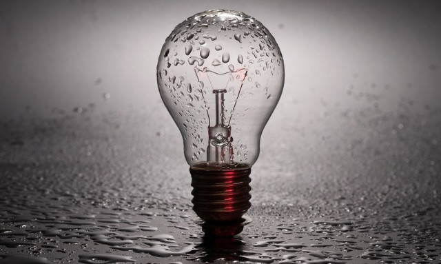 Οικιακά τιμολόγια: Έχουν πάρει φωτιά με αύξηση έως και 61% σε τρεις μήνες!