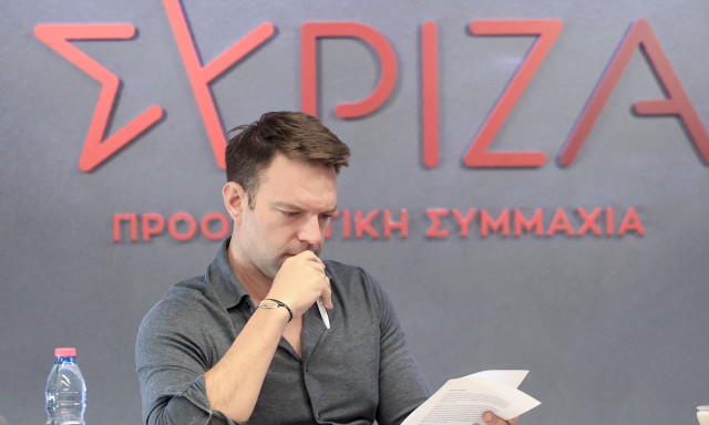 Γιατί ο Κασσελάκης «κατάπιε τη γλώσσα» του για τα «μαύρα ταμεία»