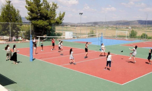 Γραμματικό: 100 παιδιά έφυγαν από κατασκήνωση με εμετούς και υψηλό πυρετό