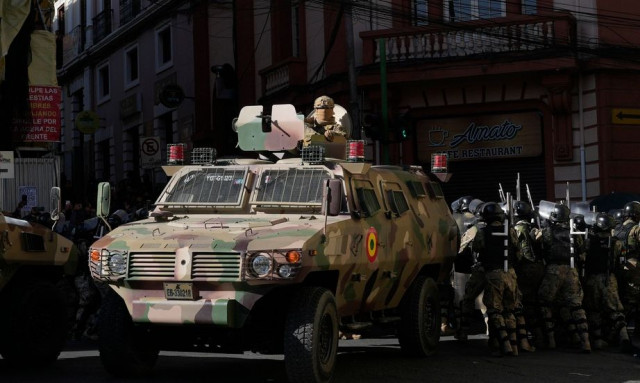 Βολιβία: Δώδεκα στρατιωτικοί συνελήφθησαν για την απόπειρα πραξικοπήματος