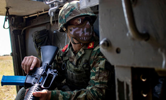 Λιτόχωρο: Η σκληρή εκπαίδευση της Σχολής Μονίμων Υπαξιωματικών – Δείτε εικόνες και βίντεο