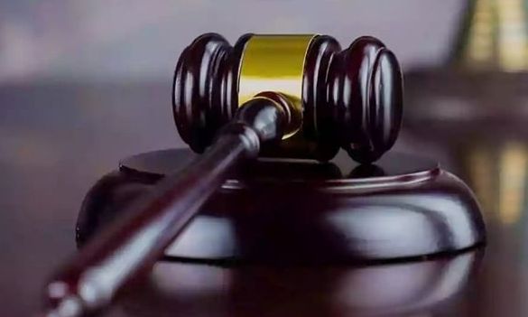 Πάτρα: Στα δικαστήρια ιδιοκτήτρια περιπτέρου και εργαζόμενος - Τον καταγγέλλει ότι της έκλεψε 8.000