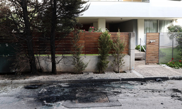 Η αναρχική ομάδα «Φράξια Προβοκατόρων» ανέλαβε την ευθύνη για τις μολότοφ στο σπίτι της Κλάπα