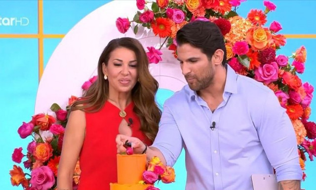 Ετεοκλής Παύλου: Οι ευχές στην Ελένη Χατζίδου και το φιλί στον αέρα της εκπομπής