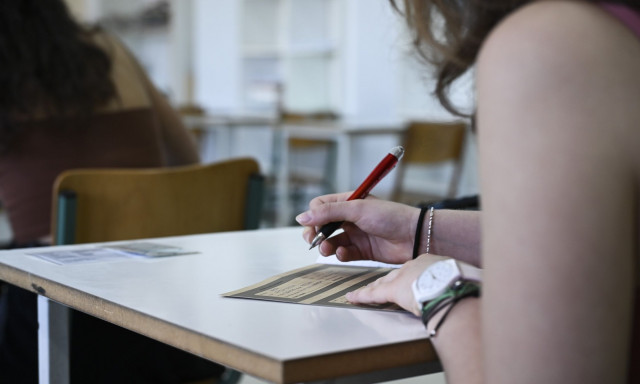 Πανελλήνιες 2024 - Πιερρακάκης: Οι εκτιμήσεις για τις βάσεις εισαγωγής και οι αλλαγές στα σχολεία