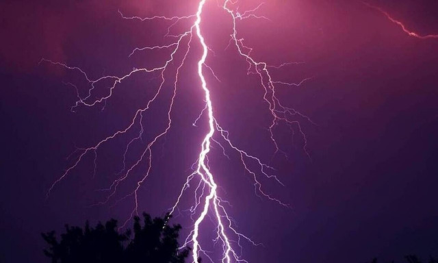 Τραγωδία στη Χαλκιδική: Μπροστά στην οικογένειά της «έσβησε» η 13χρονη που κεραυνοβολήθηκε