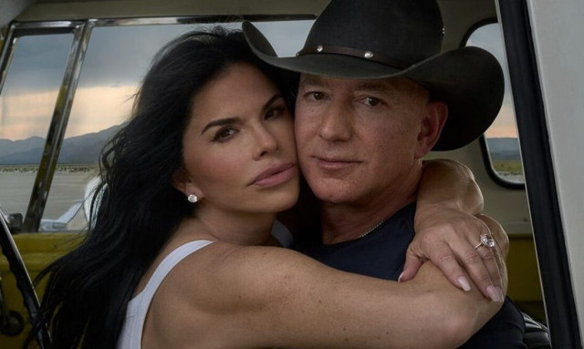 Ανέγγιχτος παράδεισος, ναός ηρεμίας: Το ελληνικό νησάκι – έκπληξη που ο Τζεφ Μπέζος πέρασε καλύτερα