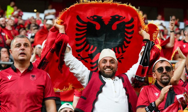 Αλβανία: Δημογραφική κατάρρευση με τον πληθυσμό να μειώνεται κατά 420.000 κατοίκους σε 13 χρόνια