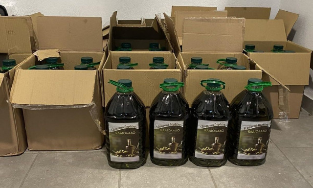 Πιερία: Πιάστηκαν με μισό τόνο ελαιόλαδου... μπόμπα