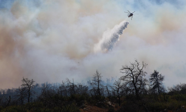 Φωτιά στο Λουτράκι