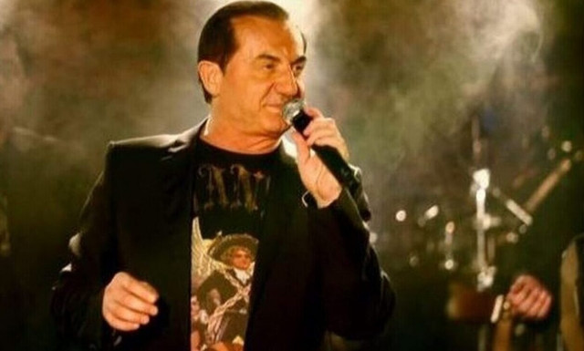 Λευτέρης Πανταζής: Απρόοπτο για τον τραγουδιστή - Χτύπησε στο κεφάλι και ακύρωσε εμφάνιση