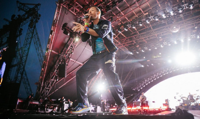 Coldplay: Ξεσήκωσαν το Glastonbury για πέμπτη φορά στην καριέρα τους