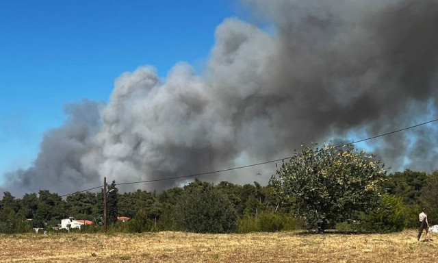 Φωτιά στη Σταμάτα: Έκτακτες κυκλοφοριακές ρυθμίσεις