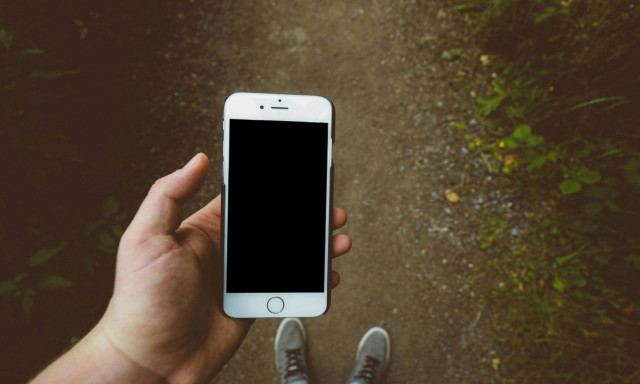 Έξι πράγματα που πρέπει να κάνετε για να σώσετε το κινητό σας τηλέφωνο από τις υψηλές θερμοκρασίες