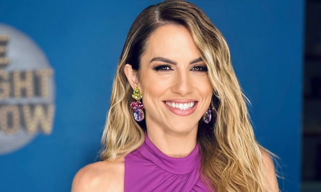 «Φέτες» η Ντορέττα Παπαδημητρίου: Πόζαρε με μπικίνι και ανέβασε το θερμόμετρο στα ύψη