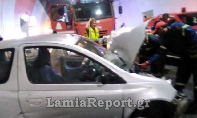 Φθιώτιδα: Σοβαρό τροχαίο με τραυματισμό μέσα στη μεγάλη σήραγγα του Αγίου Κωνσταντίνου