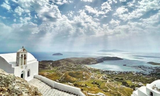 «Δεν ψάχνουμε για δούλους»: Η viral αγγελία για δουλειά στη Σέριφο