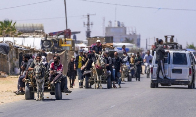 Ο ισραηλινός στρατός διέταξε την απομάκρυνση αμάχων - Χιλιάδες Παλαιστίνιοι εγκαταλείπουν την Γάζα