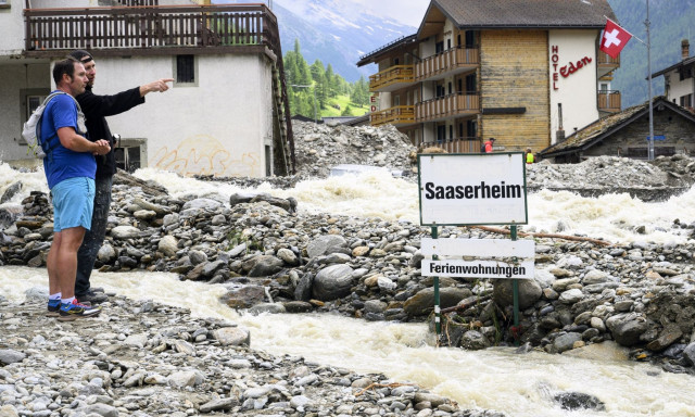 Τραγωδία στην Ελβετία, με 3 νεκρούς και 4 αγνοούμενους λόγω της σφοδρής κακοκαιρίας
