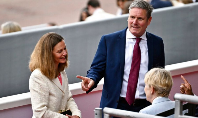 Βικτόρια Στάρμερ: Ποια είναι επόμενη πρώτη κυρία της Αγγλίας - Η γνωριμία με τον ηγέτη των Εργατικών