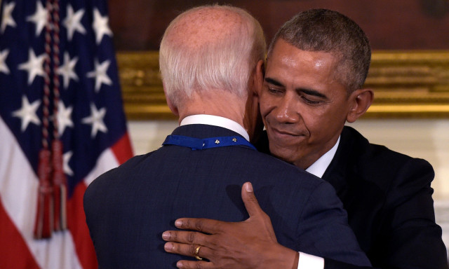 ΗΠΑ: Τηλεφώνημα Ομπάμα σε Μπάιντεν, έπειτα από το απογοητευτικό ντιμπέιτ - Του έδωσε συμβουλές