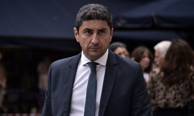 ΠΑΣΟΚ και ΣΥΡΙΖΑ ζητούν την παραίτηση Αυγενάκη - «Να αποπεμφθεί αμέσως»