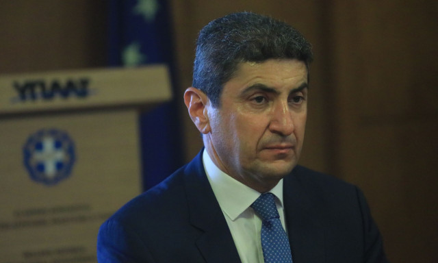 Στο γραφείο του Τασούλα ο Αυγενάκης - Συναντήθηκε και με τον Σταύρο Καλαφάτη