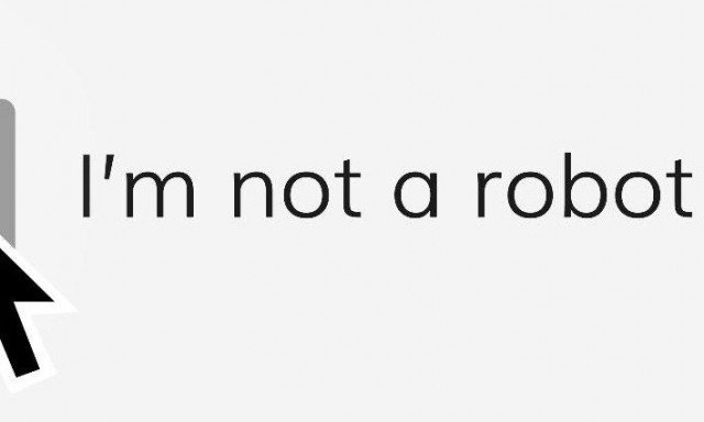 Internet: Κι όμως αυτό συμβαίνει με το πάτημα του κλικ «Δεν είμαι ρομπότ»