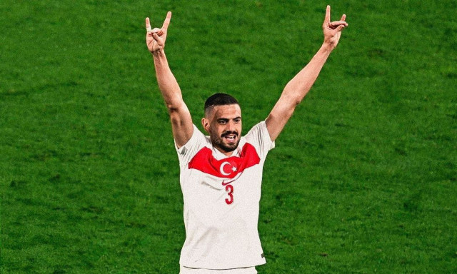 Δεν… μάσησε η UEFA: Ποινή δύο αγωνιστικών στον Ντεμιράλ για τον πανηγυρισμό «γκρίζοι λύκοι»