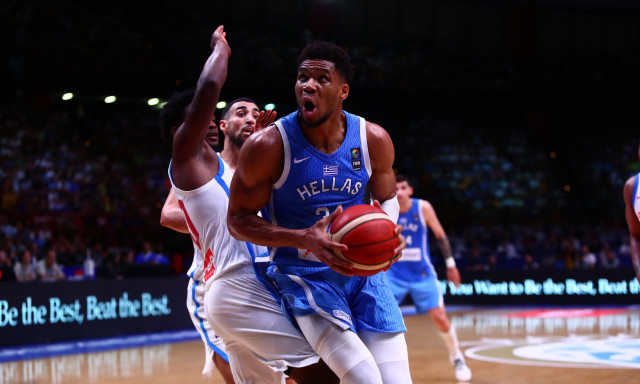 «Ούτε με λάσο» η Εθνική, «Τρέλα» για Περέιρα - Τα πρωτοσέλιδα των αθλητικών εφημερίδων