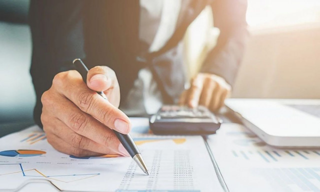 Φορολογικές δηλώσεις: Τρεις στους 10 φορολογούμενοι θα πληρώσουν φόρους