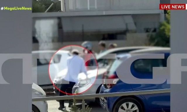 Οδηγός σε αμόκ επιτέθηκε στον τέως Δήμαρχο Ραφήνας – «Ούτε τον άγγιξα, έχω υποβάλλει μήνυση»