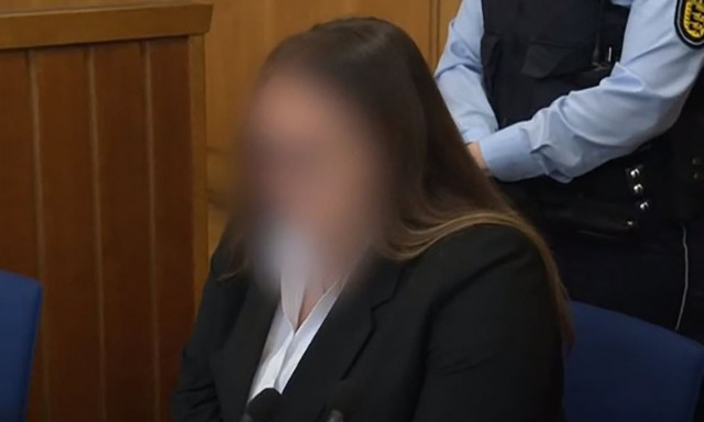 Γερμανία: Πέταξε το νεογέννητο μωρό της από το παράθυρo επειδή θα της «κατέστρεφε την καριέρα»