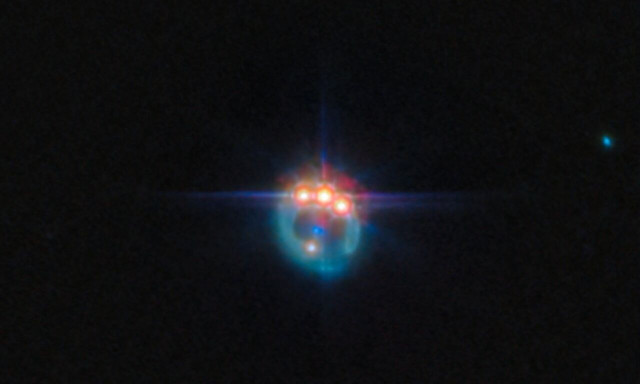 Αστείρευτη λάμψη:  Εικόνες από γαλαξιακό πυρήνα 6 δισεκατομμύρια έτη φωτός από τη Γη