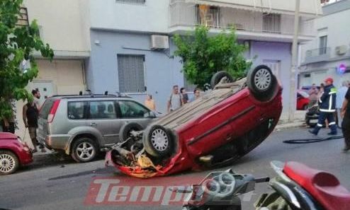 Πάτρα: Σοβαρό τροχαίο - Οδηγός έπεσε πάνω σε σταθμευμένα αυτοκίνητα