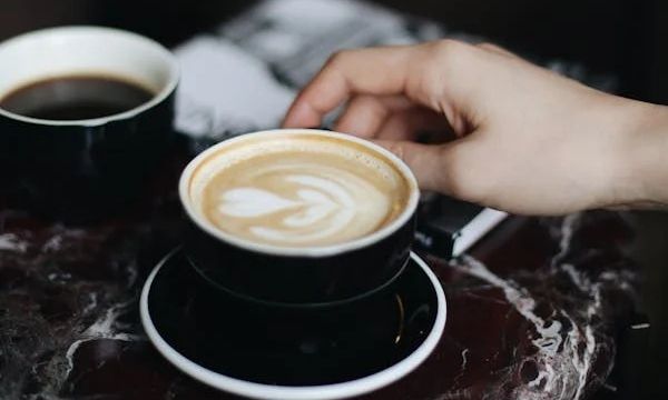 Αλτσχάιμερ: Η καφεΐνη ευεργετική για την επιβράδυνση της εξέλιξης της νόσου σύμφωνα με μελέτη