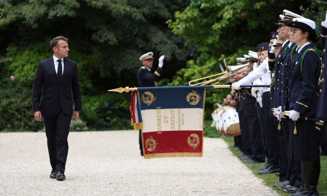 Γαλλία: Διπλή πίεση από την Κομισιόν και τις αγορές - Ανησυχία για δημοσιονομικό εκτροχιασμό