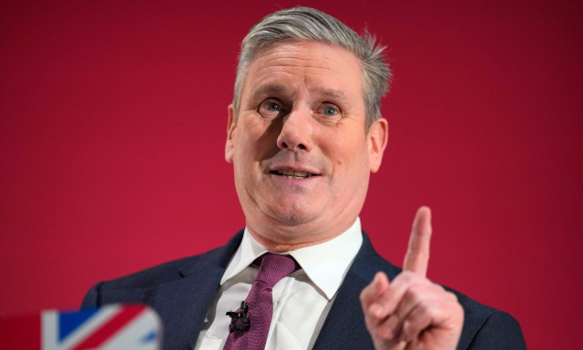 Η Βρετανία δεν θα απαντήσει στους αμερικανικούς δασμούς χάλυβα