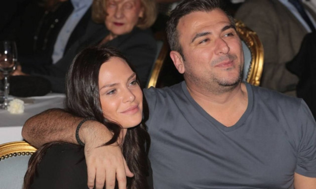 Αντώνης Ρέμος: «Μαζί σου ως το τέλος του κόσμου» - Το μήνυμα που του στέλνει η συζυγός του