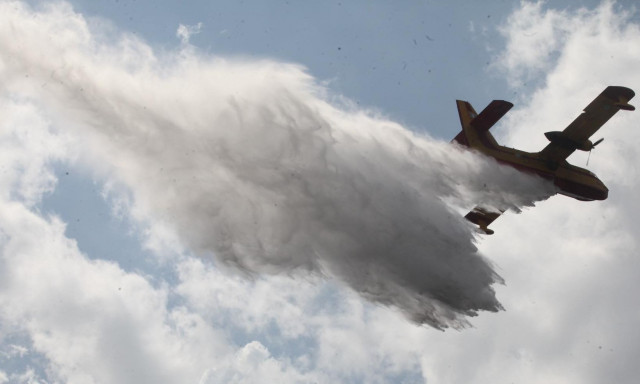 Μυτιλήνη:  Υπό έλεγχο η φωτιά στο Μανταμάδο - Διάσπαρτες εστίες