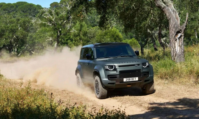 Νέο Land Rover Defender OCTA με 635 ίππους