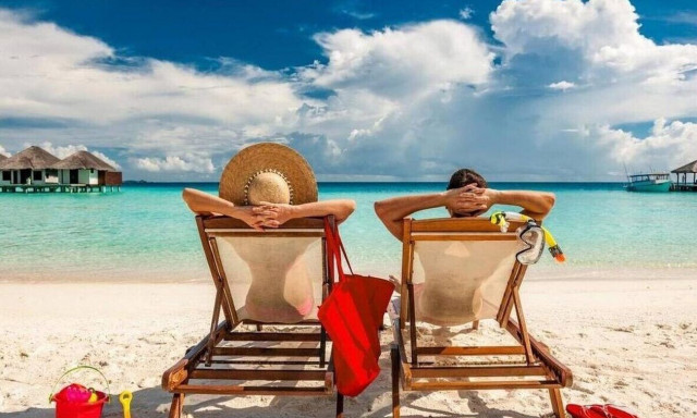 Επίδομα αδείας: Πότε καταβάλλεται - Πώς μπορείς να το υπολογίσεις