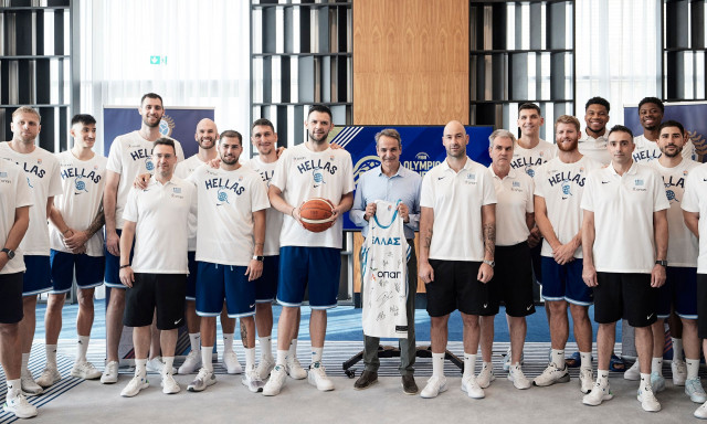 Συγχαρητήρια Μητσοτάκη για πρόκριση Εθνικής: «Πάμε δυνατά!»