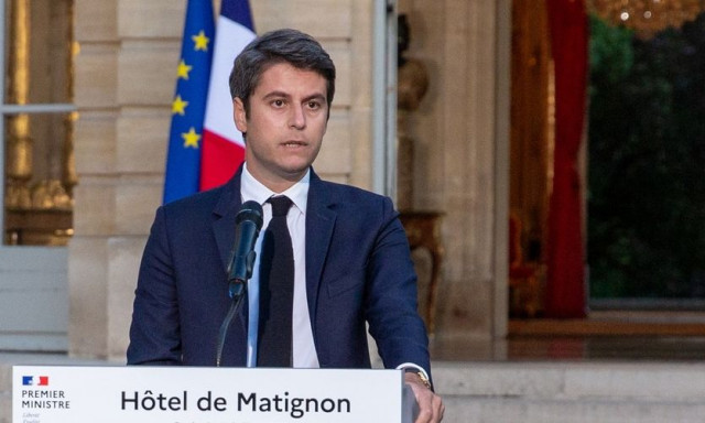 Εκλογές στη Γαλλία: Ο Μακρόν ζήτησε από τον Ατάλ να παραμείνει προσωρινός πρωθυπουργός