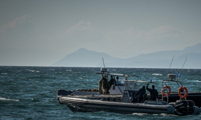 Σαντορίνη: Βυθίστηκε το ιστιοφόρο, σώθηκαν από ιδιωτικό σκάφος οι επιβαίνοντες